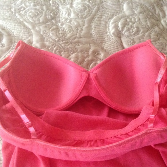 New Capri pantset. - Picture 3 of 3